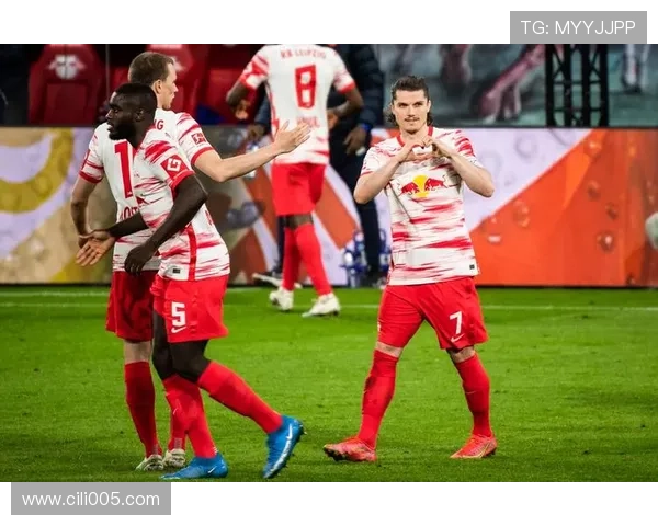 沃尔夫斯堡多将缺阵赛前陷危机